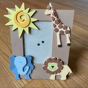 Zoo Animals Wooden Frame (lion, elephant & giraffe)